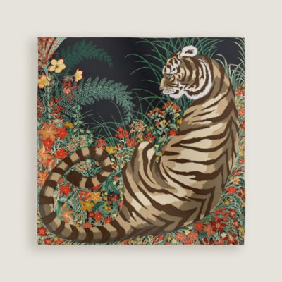 【HERMES】カレ 70 トゥー・タン・トレス スカーフ カレ 70 《トゥー・タン・トレス》 | Hermès - エルメス-公式サイト